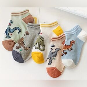5 Pair Of Dinosaur Pattern Boy No Show Socks  Size 1-3 Year Old